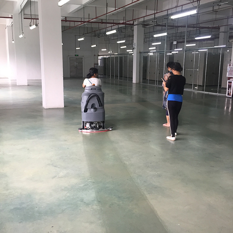 &#19975;&#35937;&#22478;&#20307;&#32946;&#45;&#19975;&#35937;&#22478;&#65288;&#20013;&#22269;&#65289;&#20844;&#21496;